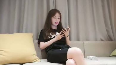 午夜寻花经典作 约操白皙嫩妹 公狗腰多姿势爆操 “快一点 我想要特快” 全程淫语不断！